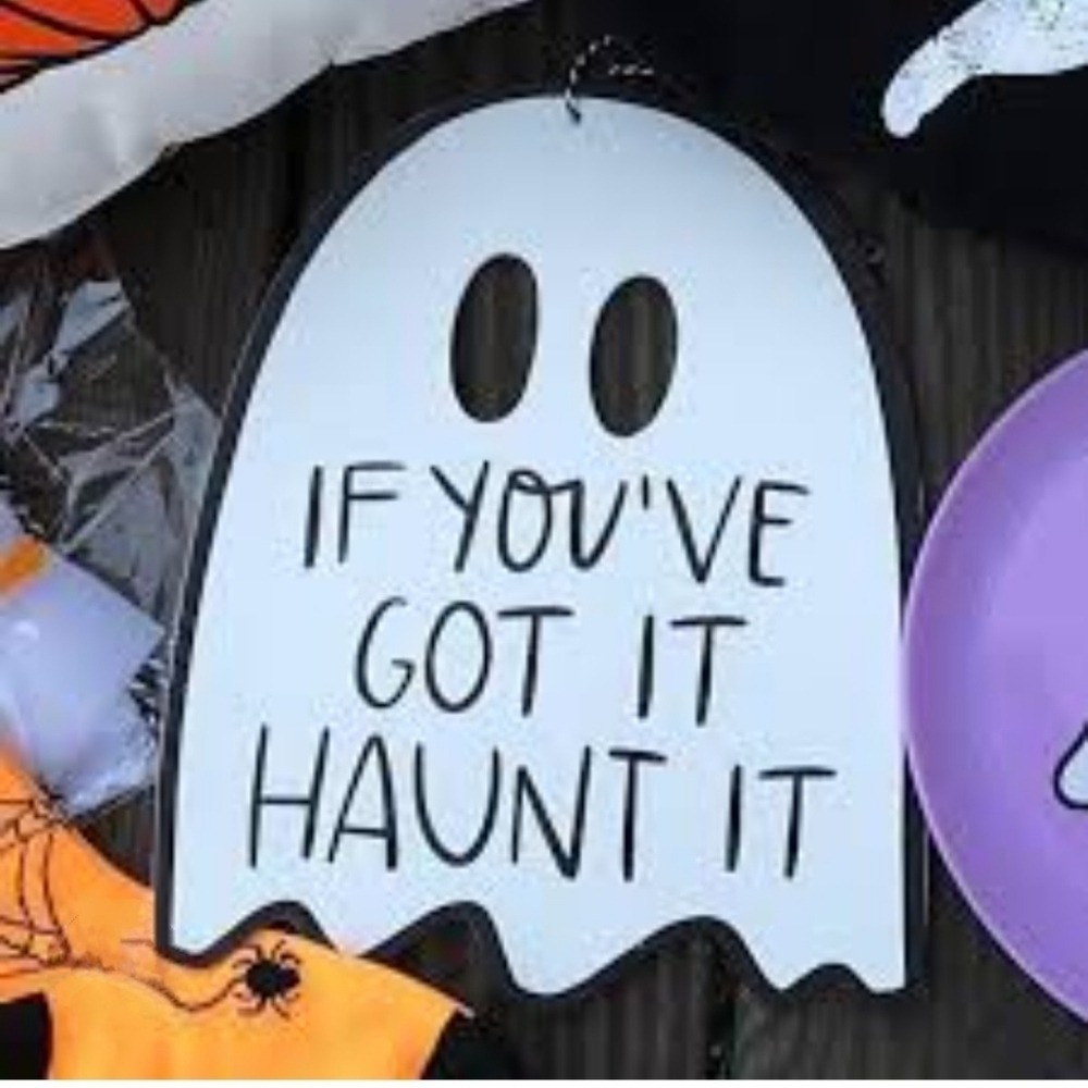 If You've Got It Haunt It‎ White Wooden Ghost Halloween Wall Decor